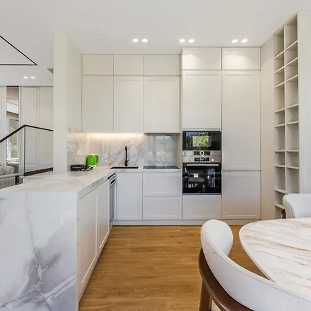 White Escape 3br Luxury Lalzi By Pikhost * Durrës